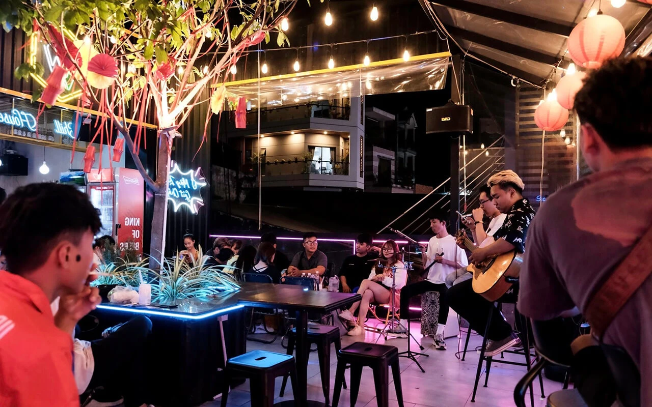 WareHouse Coffee & Beer